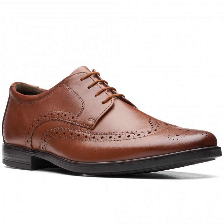 Clarks Howard Wing Mens Wide Fit Brogues